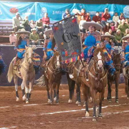 La Escaramuza Charra de Saltillo ha colocado a sus tres equipos en las primeras posiciones de la tabla en el Nacionalito.
