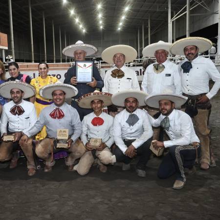 El equipo de casa, Valle de Saltillo fue el ganador absoluto de las dos fases para elegir a los representantes de Coahuila en el Congreso y Campeonato Nacional Charro que iniciará el 8 de octubre en San Luis Potosí.