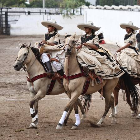 La séptima etapa del Circuito Charro Coahuilense se llevó a cabo en el Lienzo Charro de la Universidad Autónoma Agraria Antonio Narro, con motivo de la Expo UAAAN 2026.