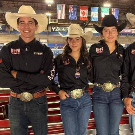 Pablo Múzquiz (Coahuila), Victoria Pineda (Tamaulipas), Sandy Villarreal (Nuevo León) e Israel Pérez (Coahuila) se encuentran en la competencia National Junior High Finals Rodeo, en Oklahoma.