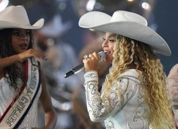 Beyoncé ofrece homenaje al oeste y al rodeo en el primer show del medio ...