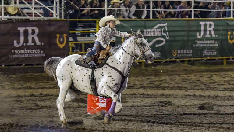 Inés Ballesteros, la barrilera monclovense de ocho años, será la única representante de Coahuila en el Campeonato Mundial Juvenil y Adolescente de la NBHA.