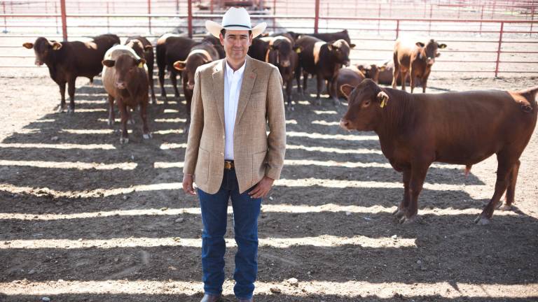 Homero Amezcua Villarreal, presidente de la Unión Ganadera Regional de Coahuila, dice que el estado está listo para incorporarse a las siguientes etapas de la reapertura. FOTO: JORGE VELAZCO