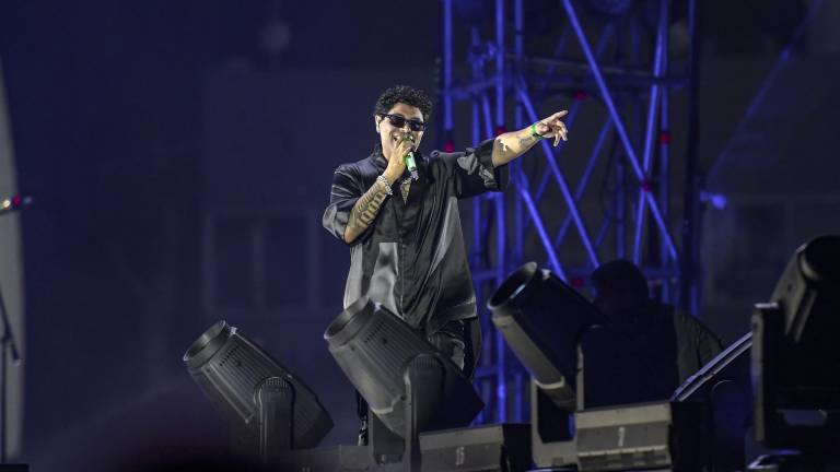 “¡Bienvenidos, Saltillo, a la Última Peda!”: así arrancó la noche con el grito de Eduin Caz. FOTO: OMAR SAUCEDO