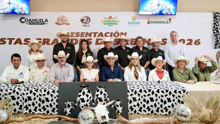 Autoridades municipales, estatales y el Comité Organizador de Feriexpo Sabinas 2026 revelaron los detalles de la cartelera artística y el programa para las festividades de septiembre. FOTO: CORTESÍA