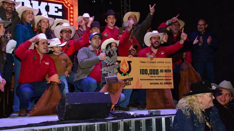 El equipo monclovense Chavochos BBQ se coronó como el triunfador indiscutible del certamen de parrilla en el Rodeo Saltillo. FOTOS: FRANCISCO MUÑIZ Y OMAR SAUCEDO