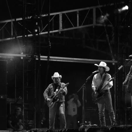 El Line Up del Ahuestern Fest fue un deleite para los amantes del country que se dieron cita en el Walmart Park.