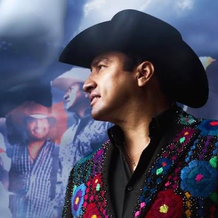 Los boletos de zona VIP y general para ver a Julión Álvarez en el Rodeo Saltillo se han agotado.