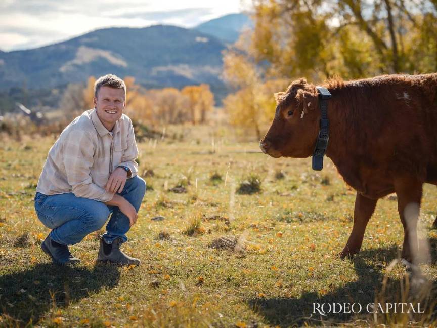 $!Cercado virtual en ganadería: cómo los collares GPS revolucionan el manejo del hato y la conservación del campo