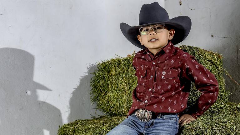 Inés Ballesteros Díaz escribe su historia a galope firme. FOTOS: OMAR SAUCEDO