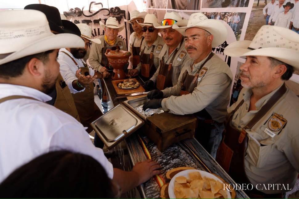 $!Egresados de la UAAAN le ponen sabor al Agrofest Coahuila 2026