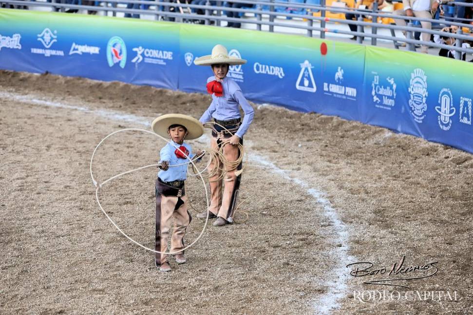 $!Charro completo es la modalidad más exigente de la charrería porque implica que un solo participante domine todas las suertes.