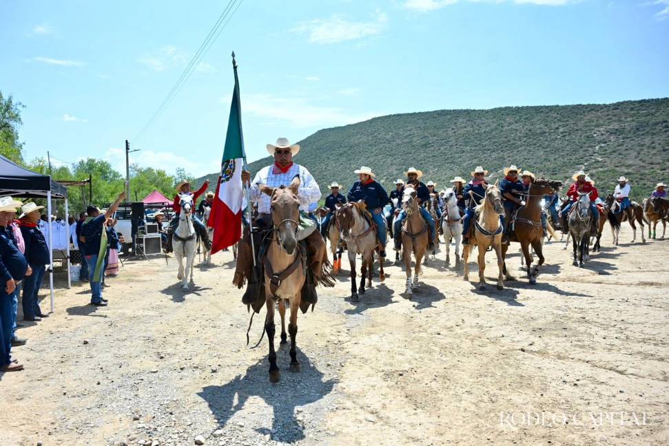 $!Cabalgan en Ramos Arizpe para celebrar el orgullo norteño