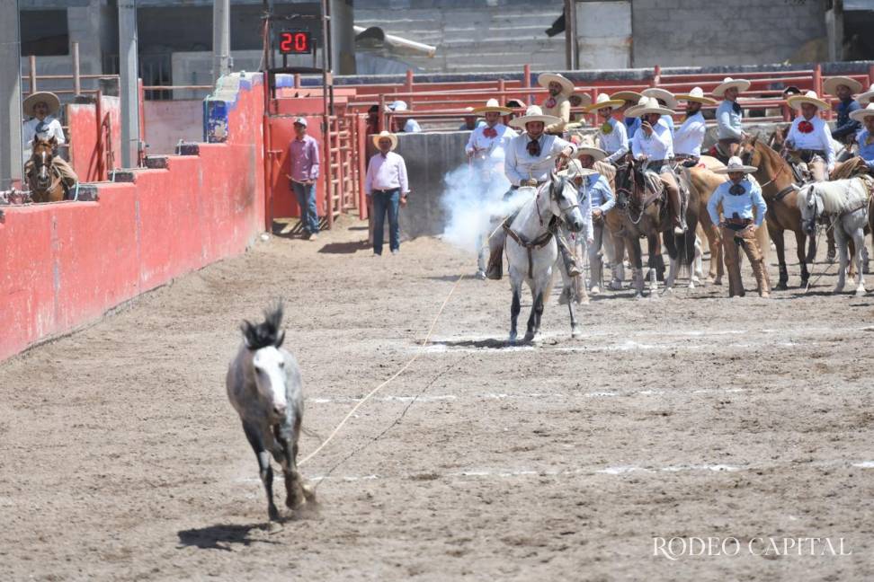 $!Hacienda La Purísima toma ventaja en el Circuito Charro Coahuilense