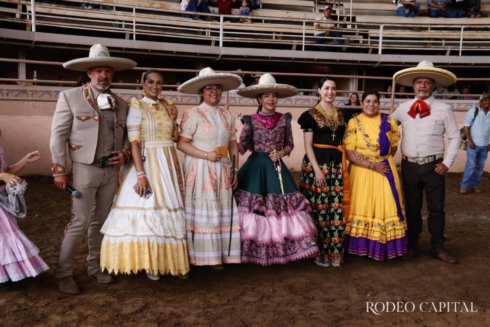 $!Maricruz Orozco en el primer escaño del Punteadero.