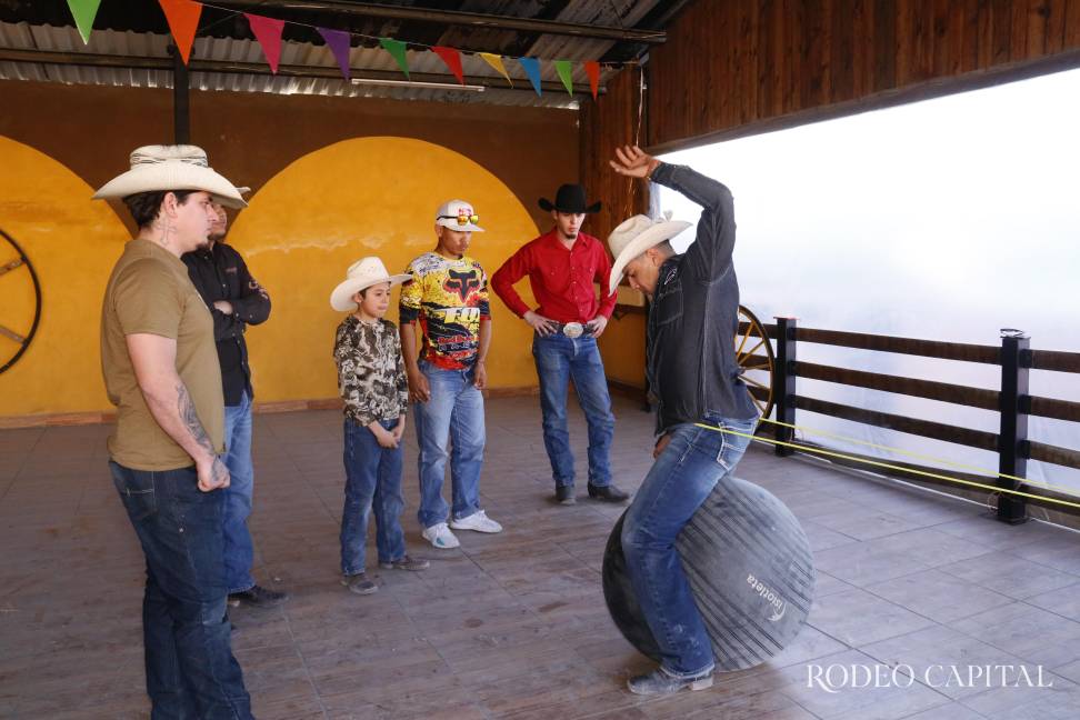 $!Prepara Pony Express a nuevas generaciones de jinetes