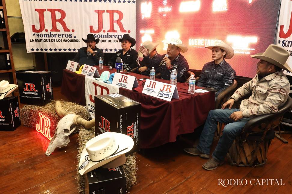 $!En rueda de prensa se anunció que los boletos están a la venta en sucursales de JR Sombreros y en línea por www.jrticket.com