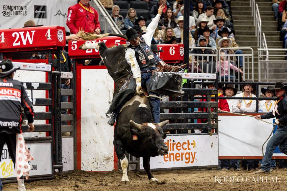 $!Durazo en el Canadian Finals Rodeo (CFR) 2025.