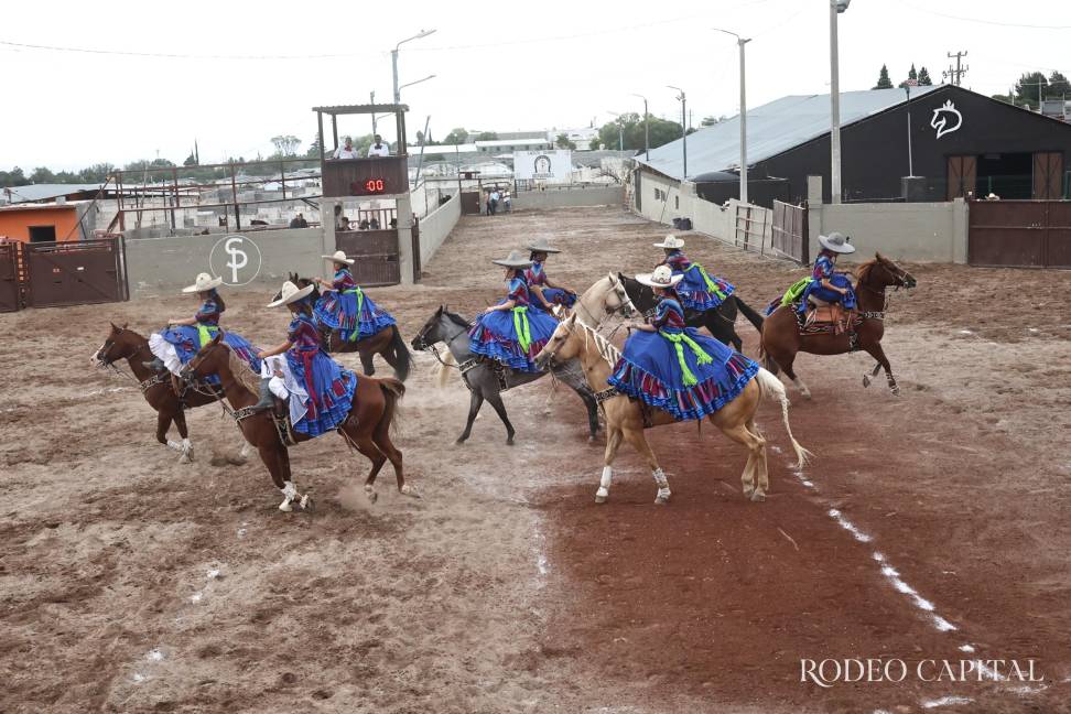 $!Avanza Tracomsa en el Circuito Charro Coahuilense