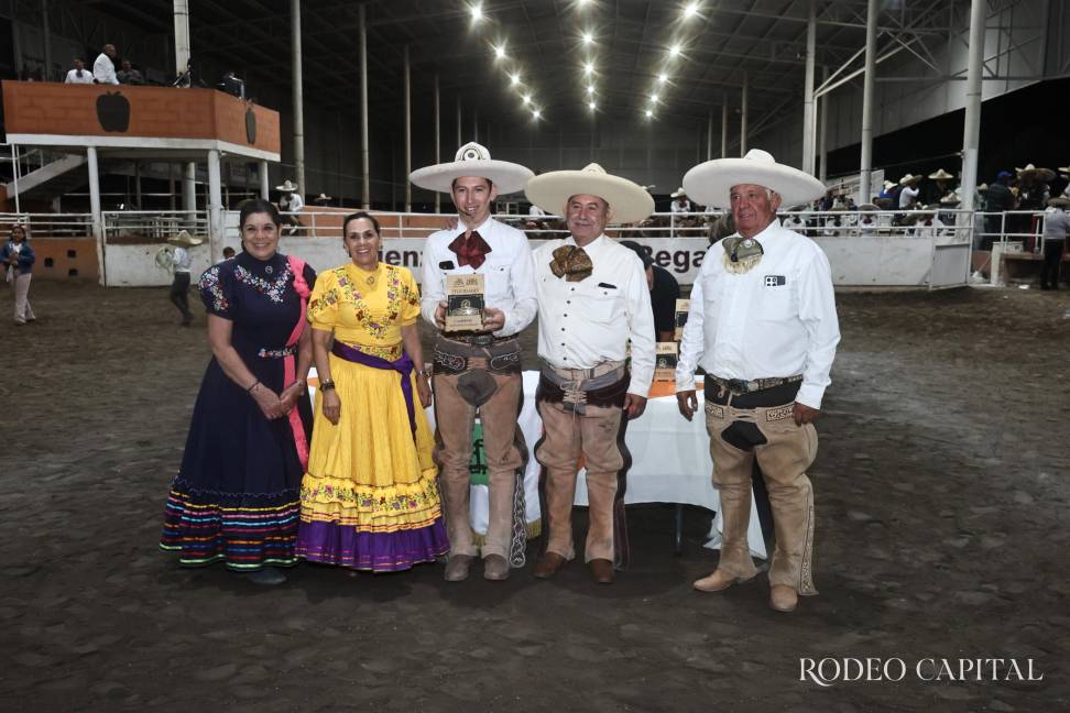 $!Martín Perea Mijares. Campeón Individual Manganas a caballo
