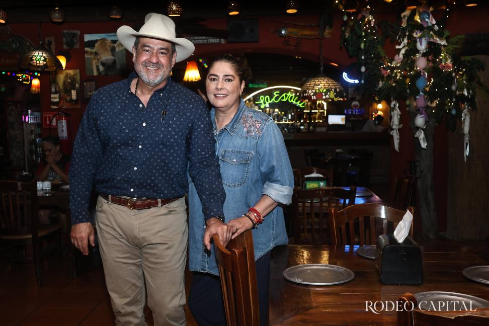 $!Para Mauricio y su esposa Mayra, La Estaca dejó de ser solo una herencia para convertirse en un proyecto de vida.