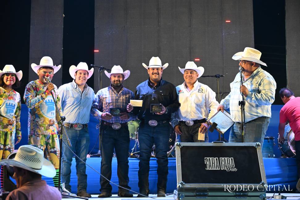 $!Corona región sureste a sus campeones de rodeo