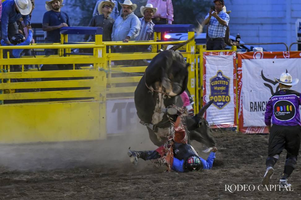 $!Viven tarde de intensas emociones en el Circuito Wrangler