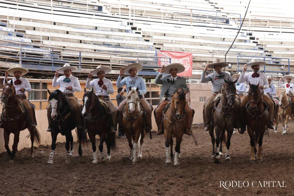 $!Los equipos charros demostraron su habilidad y destreza en el ruedo.