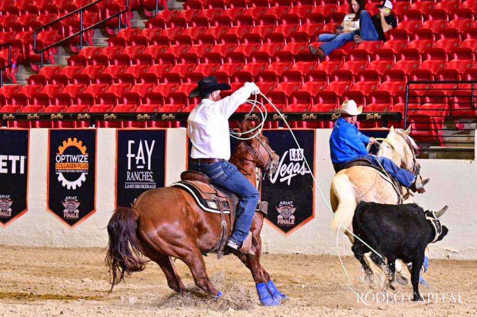 $!Después de dos años de no lazar juntos, consiguieron el sueño de ser campeones de la Serie Mundial de Lazo por Pareja en Las Vegas.