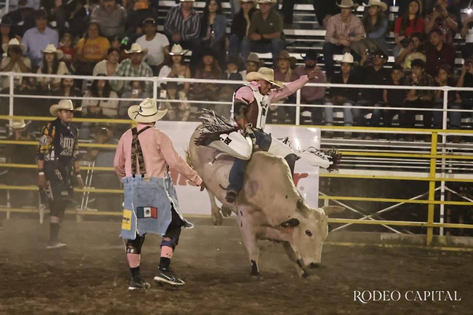 $!Cierra el Agrofest con intensas emociones en el rodeo